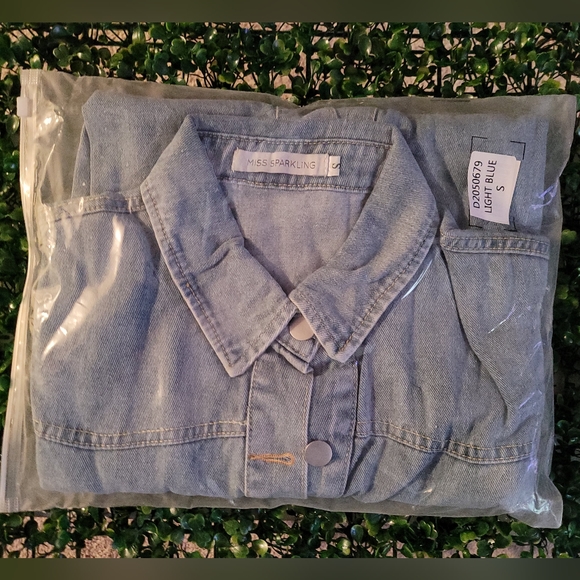 Soft🔥Blue Jean Top With Raw Edge - Picture 4 of 7